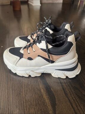 Women's Chunky Lace-Up Sneakers in Black, Cream & Tan